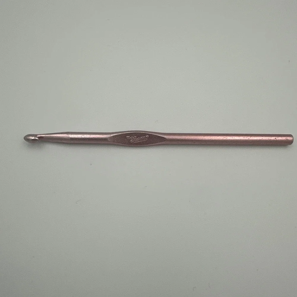 VTG GEM CROCHET HOOK MADE IN USA I